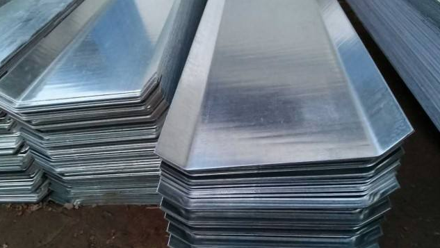 關(guān)于止水鋼板超前后澆施工工藝
